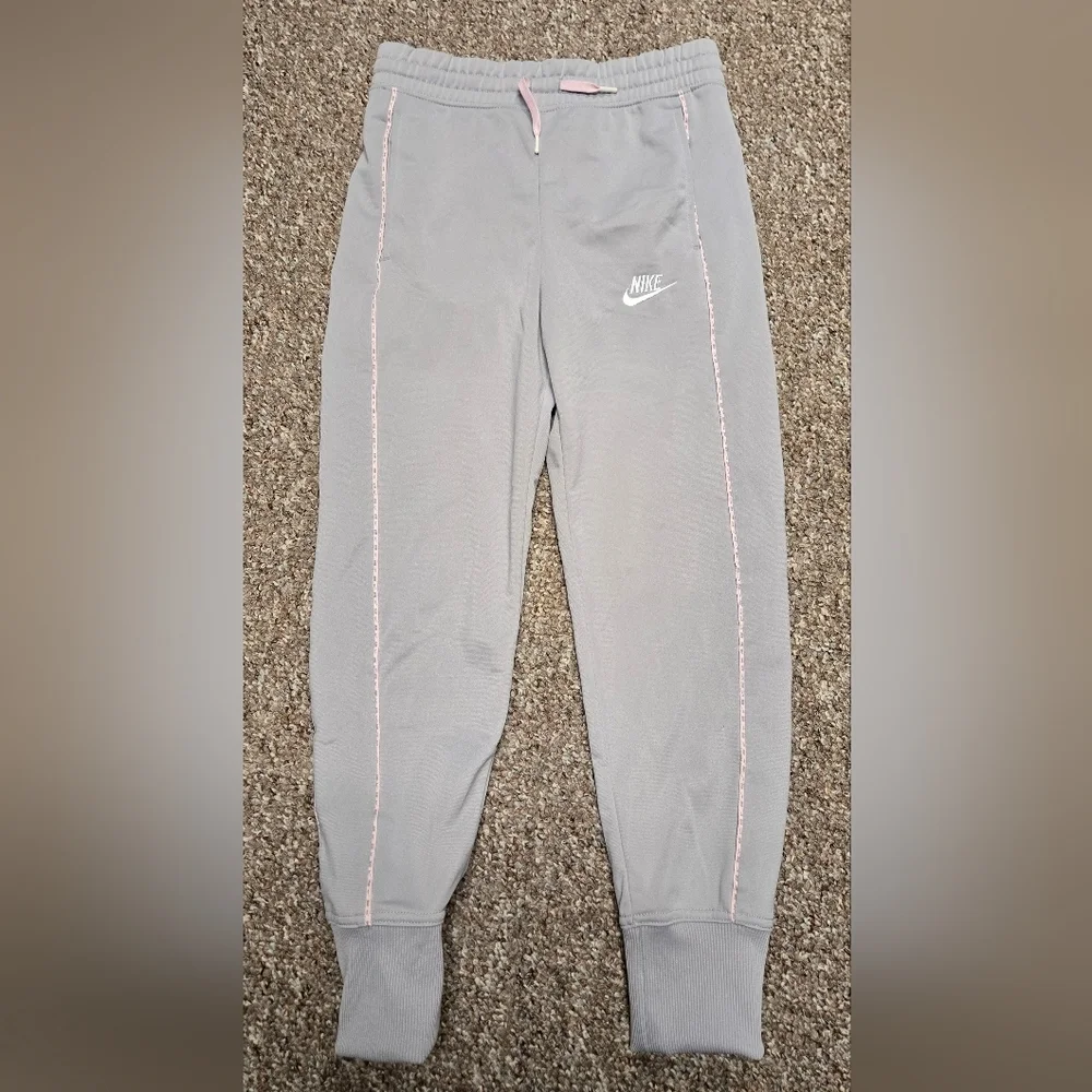 Nike Sportswear Girls Lifestyle  Grey/Pink pants